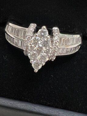 FINI DREAM JEWELRY Marquise Diamond Ring with Baguette Diamonds